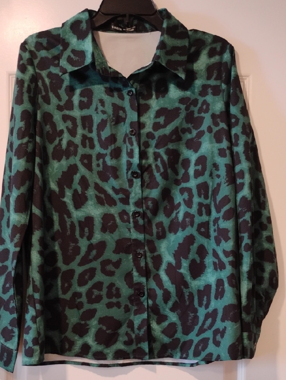 SHEIN Green and Black Leopard Print Button-Up Blouse